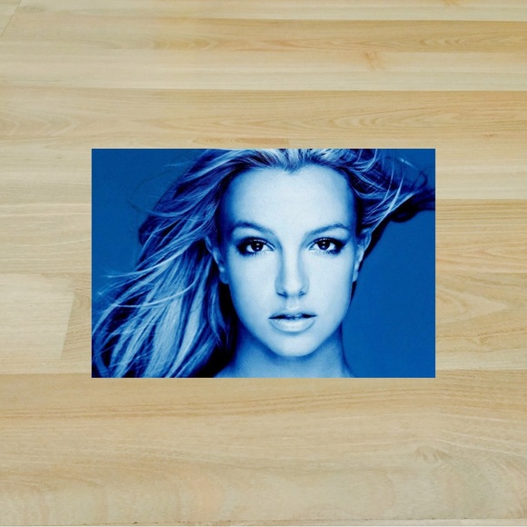 Britney Spears Queen of Pop 4x6 Portraits 8pc set - Picture 2 of 9